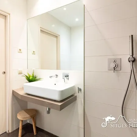 Modern Lily Close To With Com Pool And Ac * Sitges