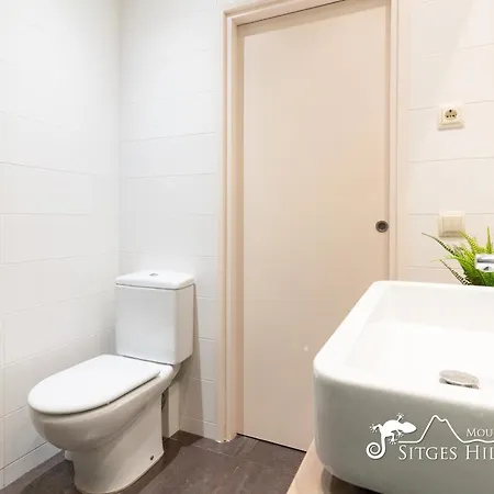Apartment Modern Lily Close To With Com Pool And Ac